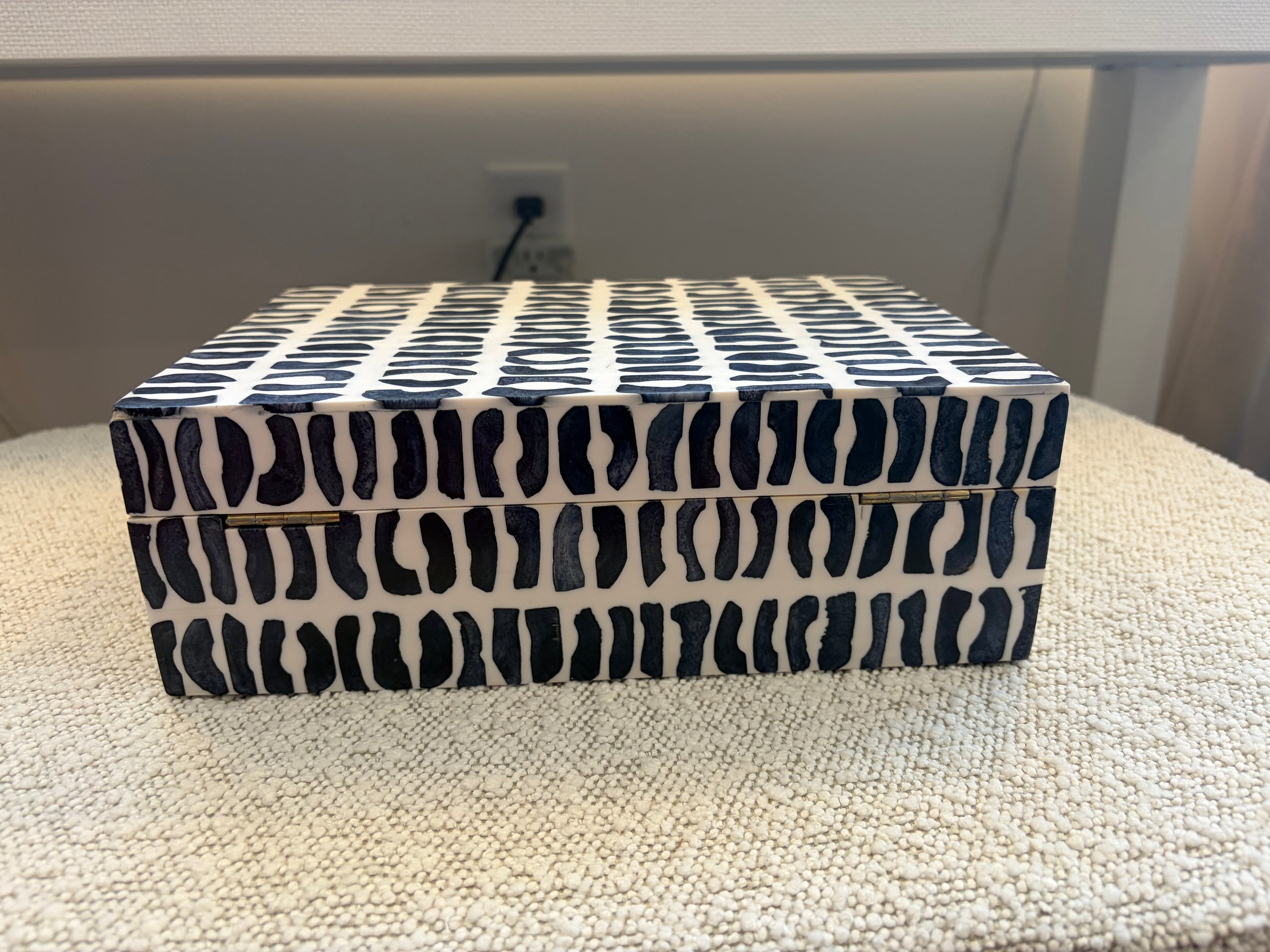 Large Cobalt Current Box